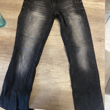Jeans neri acquistati da blackout