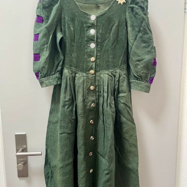Abito tradizionale verde