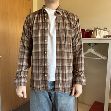 Braunes Karoshirt