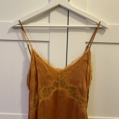 Elegantes Spitzentop