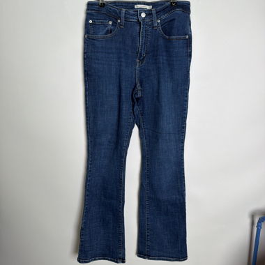 Levi's 725 Bootcut Jeans