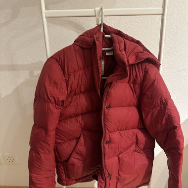 Levis Strauss rote Daunenjacke Grösse S