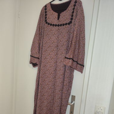 Blumenmuster Kleid