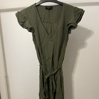 Robe d'été Yessica, taille 34, coupe flatteuse!