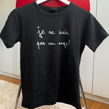 Black shirt “je ne suis pas un ange !”