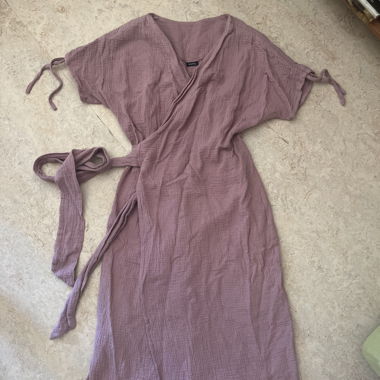 Robe kimono en mousseline rose ancien