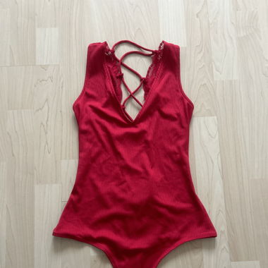Guess Body mit Schnürung hinten