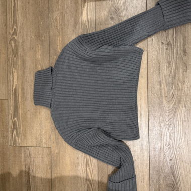 Neck Pullover