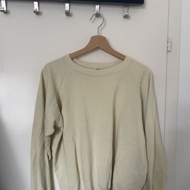 Pastell Yellow Sweater
