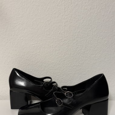 Cute black marry janes 