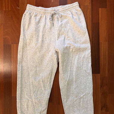 weisse Trainerhose