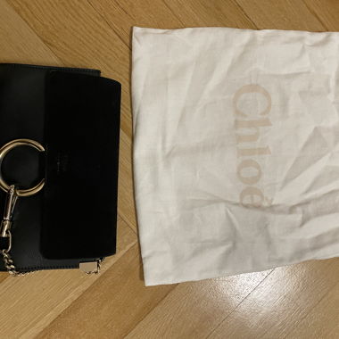 Sac bandoulière FAYE de Chloé noir cuir et suède