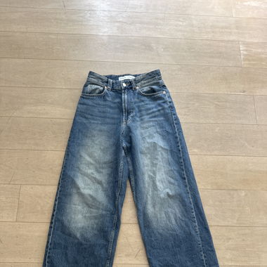 Lange blaue Hose 
