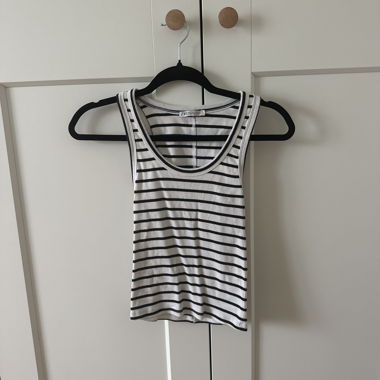 striped shirt