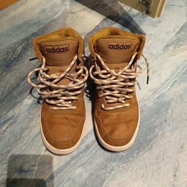 Adidas hoops 42 