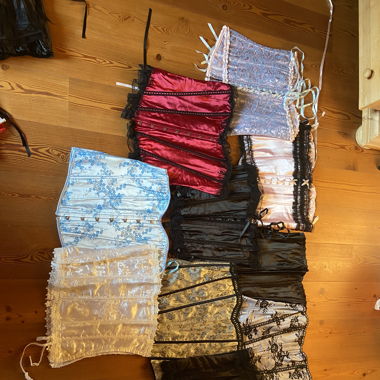Lot de corsets 