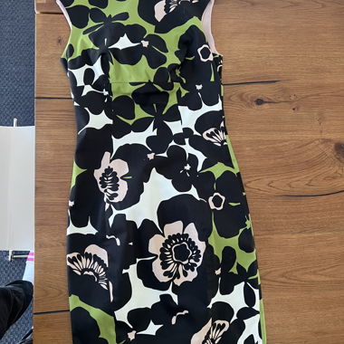 Sleeveless floral dress