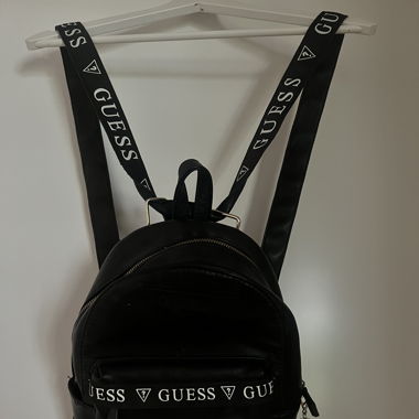 GUESS SMALL BACKPACK