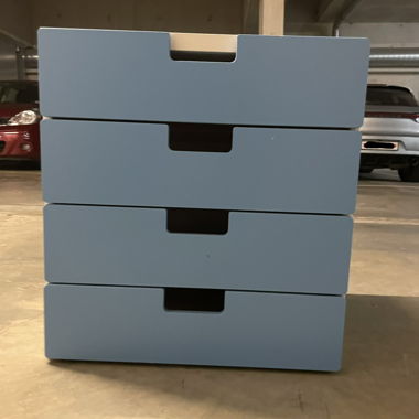 Commode 4 tiroirs blanc et bleu