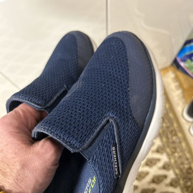 Sneakers zu verkaufen 