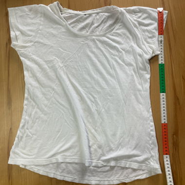 White shirt S-M