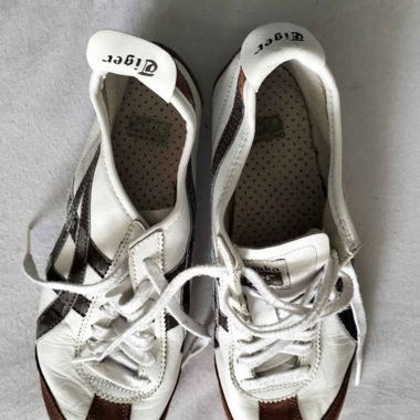 Asics Tiger 40.5