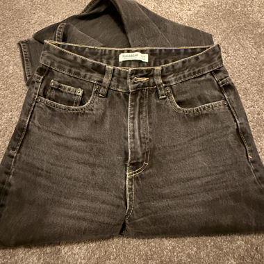 Jeans a gamba dritta grigio