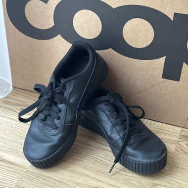 Baskets noires