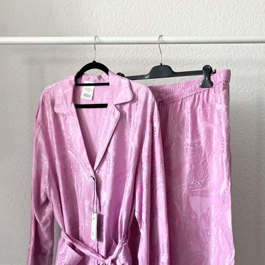 Rosa Jaquardmuster Set im Pyjamastil / H&M Lmtd Ed
