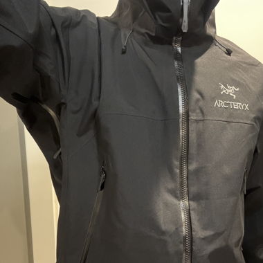 ARCTERYX BLACK JACKET