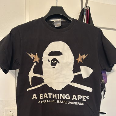 bape tee