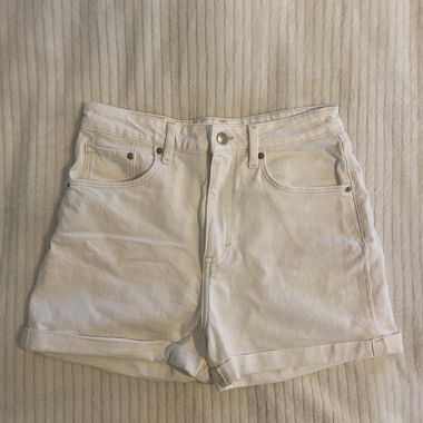 Short en jeans blanc