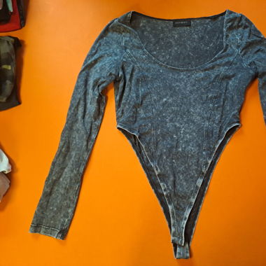 Grauer Body 