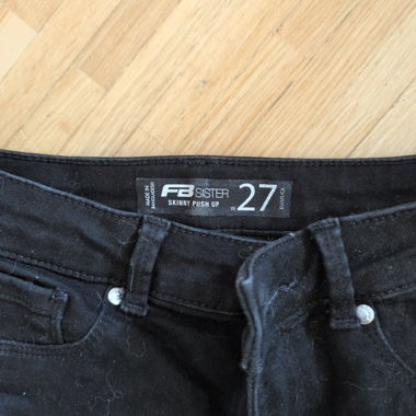Jeans skinny neri W27