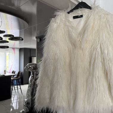 Zara Winterjacke Felljacke, Gr. M, Top Zustand!