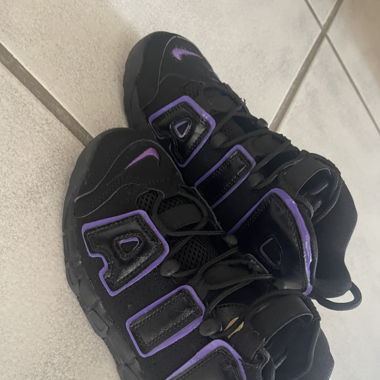 Nike Air More