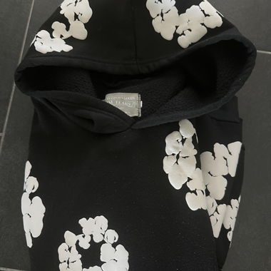 Schwarzer Denim-Pullover