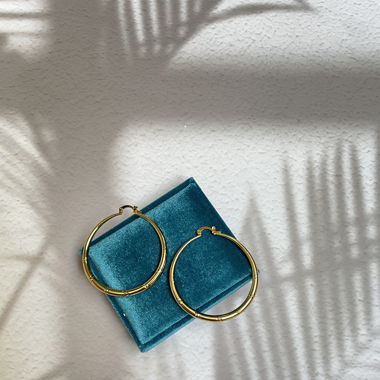 Golden 18K Yellow Gold Hoops