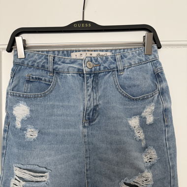 mini skirt