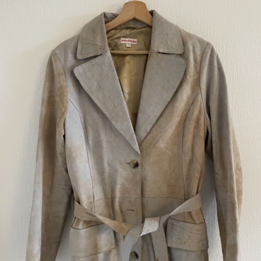 Manteau long en cuir vintage