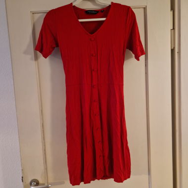 Rotes Kleid