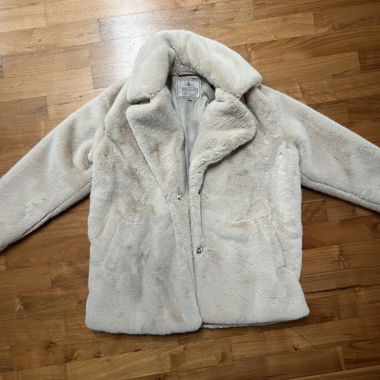 Beige fur