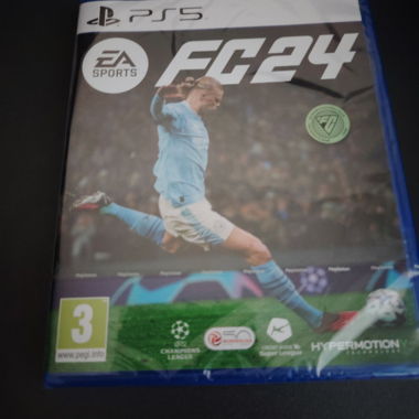 EA Sports FC 24 PS5 new, sealed