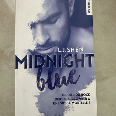 Livre "Midnight blue" de L.J. Shen