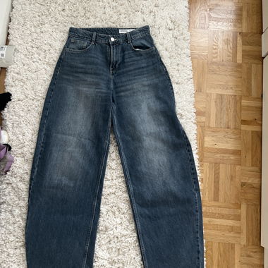 Pantaloni Jeans Bershka