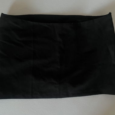 Jupe noire courte