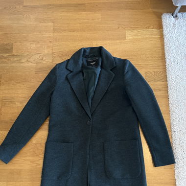 Manteau vert foncé 