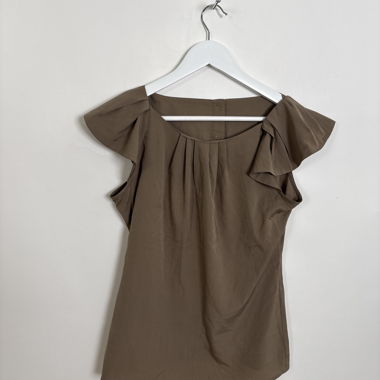 Camicia/maglia con maniche a volant marrone