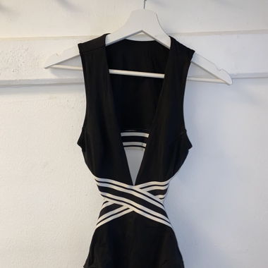 Badeanzug mit Cutouts