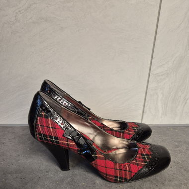 Décolleté a quadri, nero, rosso
